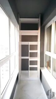 Полки в шкафу на балконе