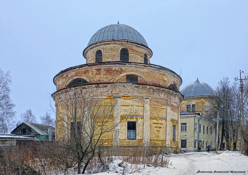 Воскресенский монастырь торжок. Воскресенская церковь торжок. воскресенский женский монастырь города торжка. воскресенский женский монастырь торжок церкви.