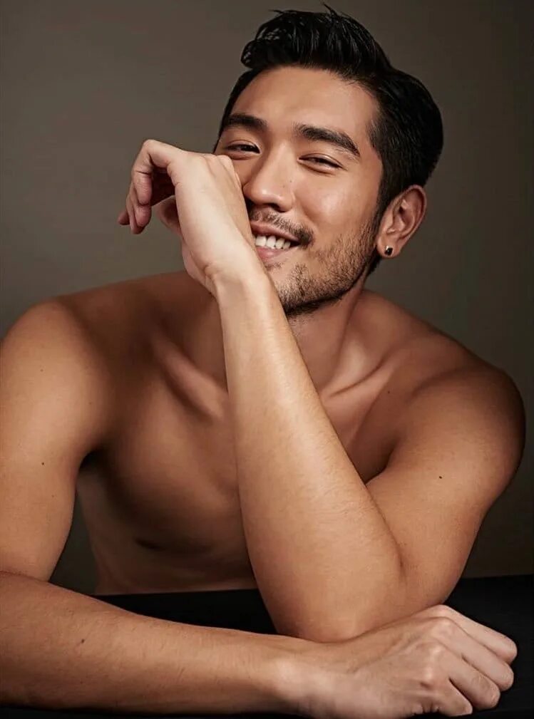 Ши кифан. Kim jaejoong 2024. Азиатка молодой мужчиной. Красивые азиатские парни. Год иттипат танит.