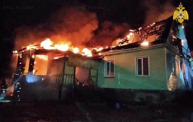 Что горит в калуге сейчас. Пожар на улице. пожар в малоярославце. пожар в калуге. пожар в малоярославце вчера 2025 год.