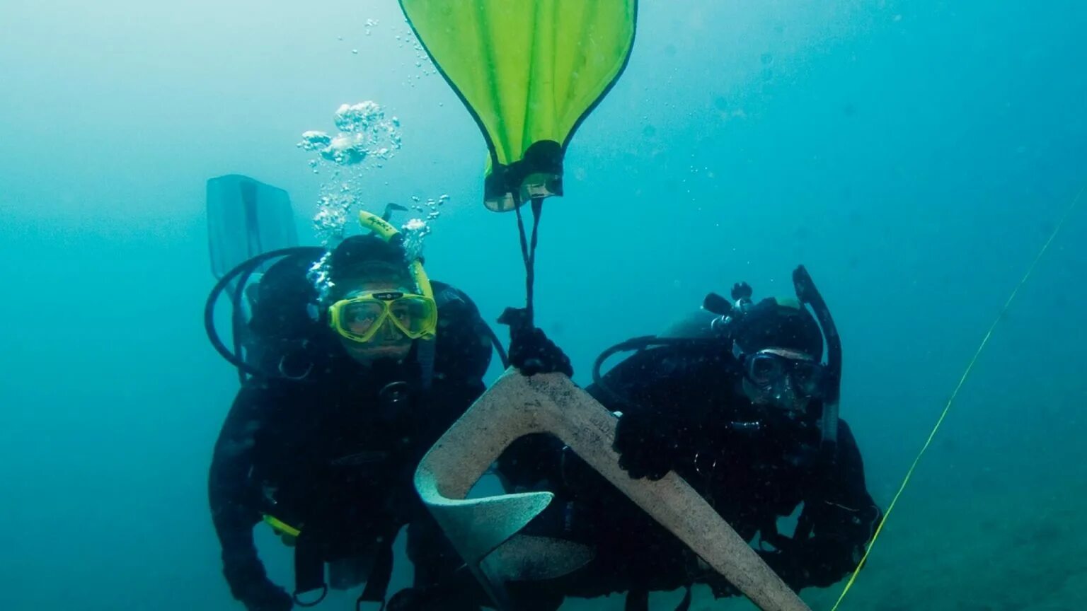 Хуго дайвинг. Ssi дайвинг. Предметы под водой. Advanced universal diver ndl. Скуба дайвинг.