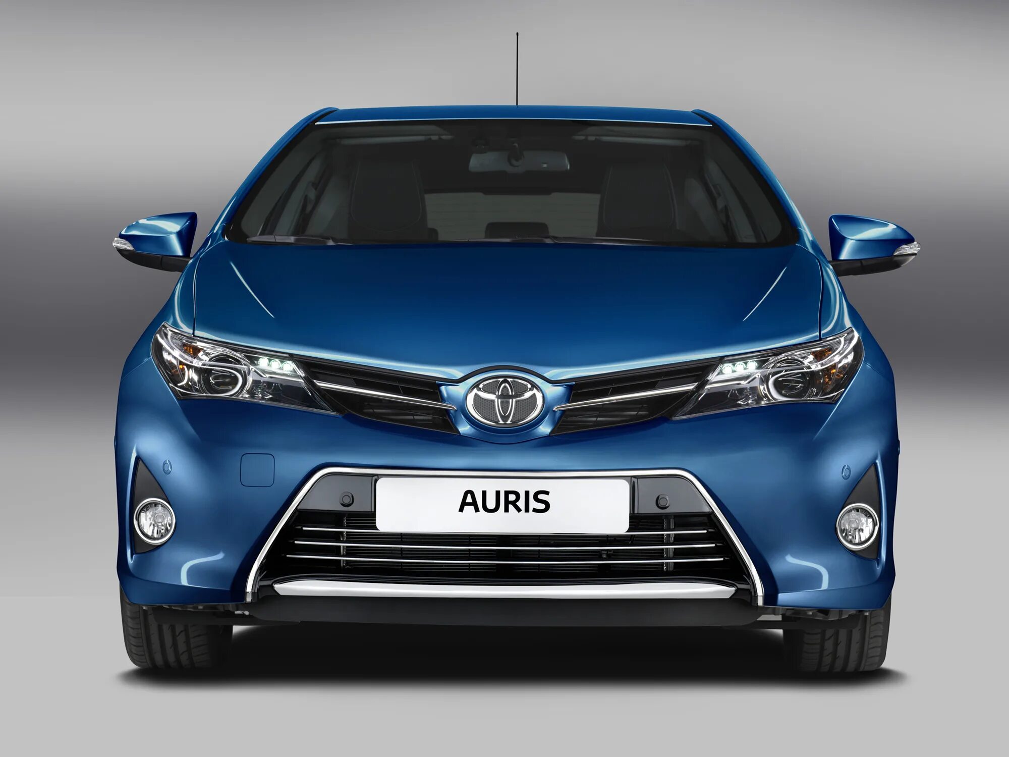 Toyota corolla hatchback 2012. тойота аурис. 2013 toyota auris touring. Toyota auris hybrid. Toyota corolla 2013-2016.