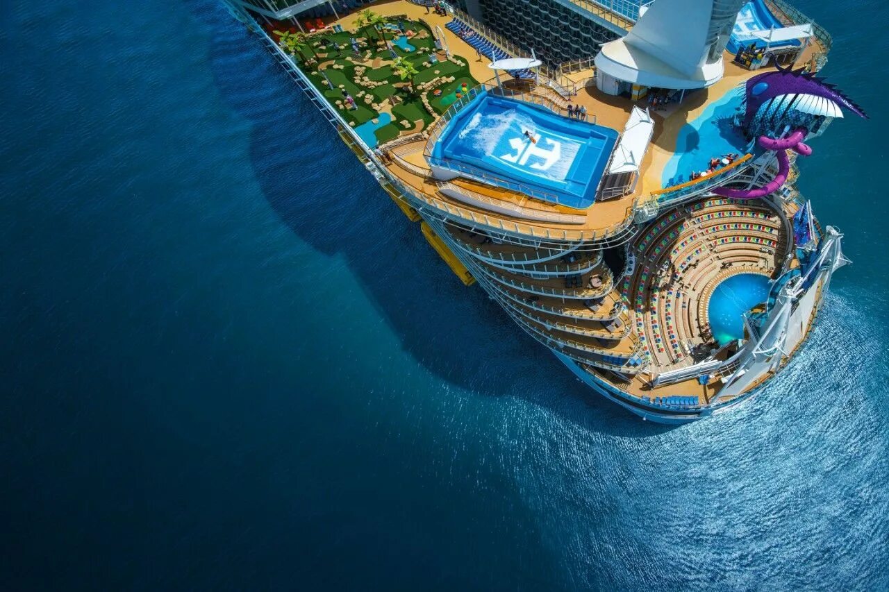 Круиз royal caribbean. Symphony of the seas круизный лайнер. royal caribbean симфония морей.. лайнер «symphony of the seas» (симфония морей).