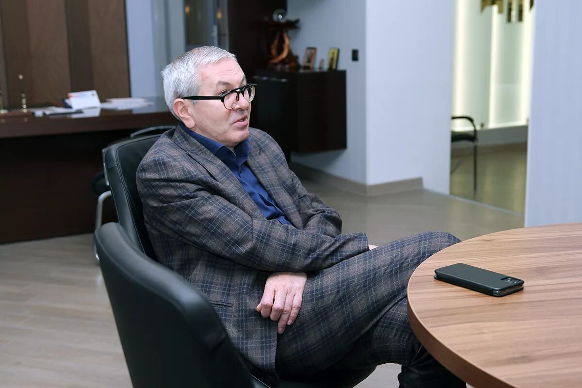 Ректор астраханского университета агту. Агту ректор. Ректор кгмту. Агту ректор. Неваленный ректор.