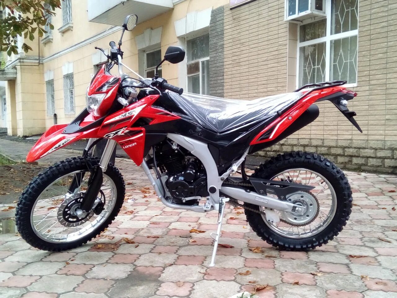 Китайский 250 кубовые мотоциклы. Loncin lx 250gy-3. loncin 250 эндуро. loncin 250 мотоцикл. loncin sx2 lx250gy-3.