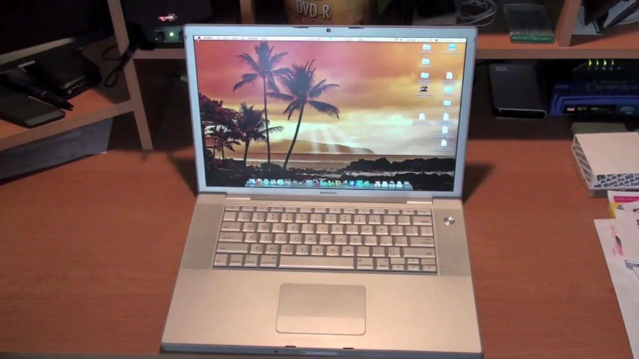 Черный макбук. Macbook pro 2006. Early 2008. Macbook pro early 2008. Macbook pro 2008.