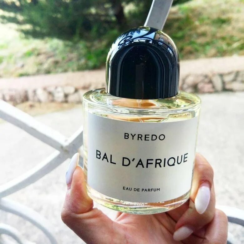 Аромат байредо африканский бал. Духи Байредо Африканский. Духи Byredo Bal d'Afrique. Byredo Bal d'Afrique 100ml. Bal d'Afrique (Byredo) u-31.