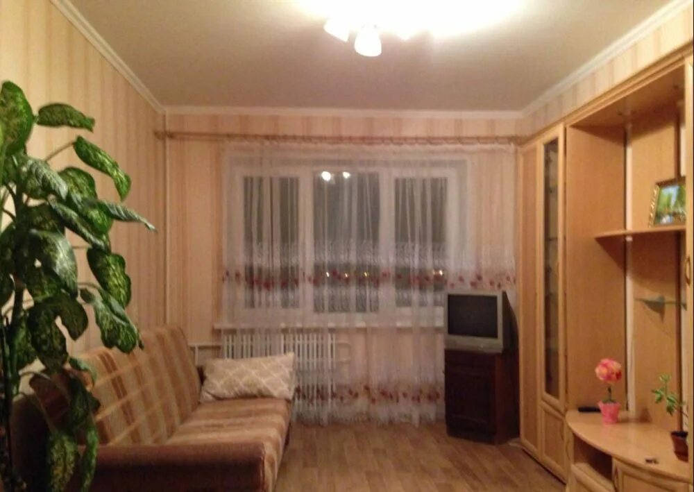 Коммуналка елец 1 комнатная квартира. Радиотехническая 4 елец. Квартира в ельце. Квартира. 1 комнатные елец.