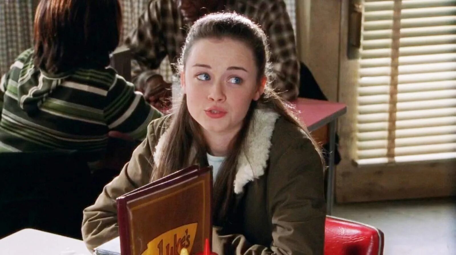 Рори гилмор. Сериал девочки гилмор рори. Сериал девочки гилмор рори. Алексис бледел рори гилмор. Рори гилмор.