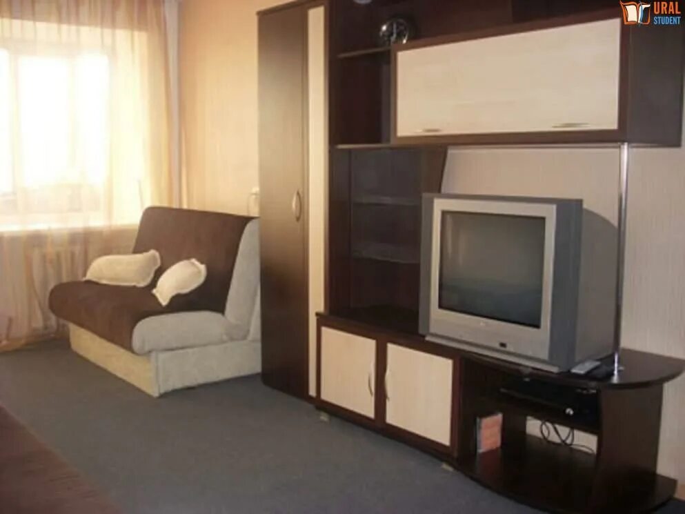 Снять общагу в москве на длительный срок. Найти комнату в климовске. Комната для сдачи в аренду. Климовск молодежная 4. Снять комнату проспект космонавтов екатеринбург.