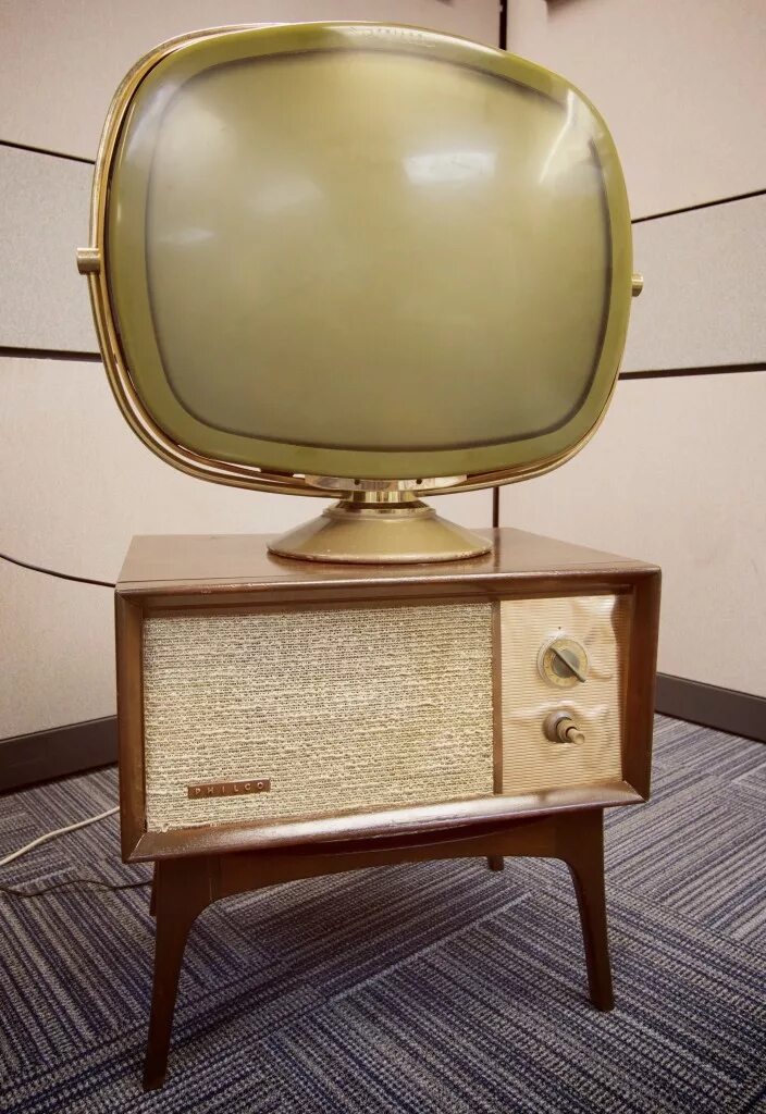 Телевизор Philco Predicta, 1950-е. Телевизор 50х годов. Американский телевизор. Телевизоры 60-х. Телевизор 30 годов