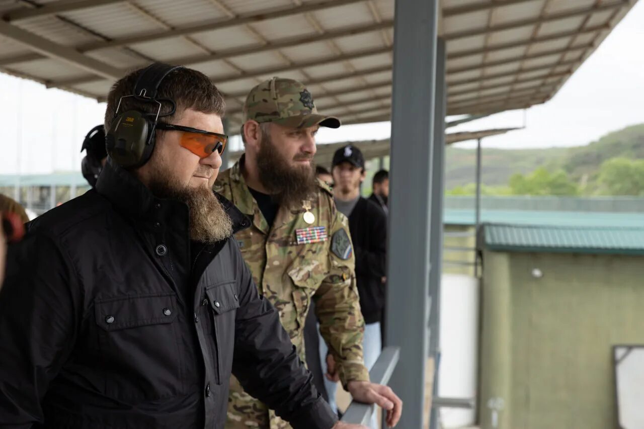 Руководителя рус байбетара вайханова. Абусупьян вайханов. Байбетар вайханов. Вайханов халид. Директор рус гудермес.