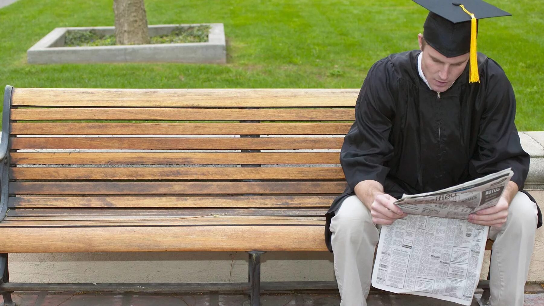 Молодежная безработица. Безработная молодежь в россии. Безработный выпускник. Трудоустройство молодежи. Молодежная безработица.