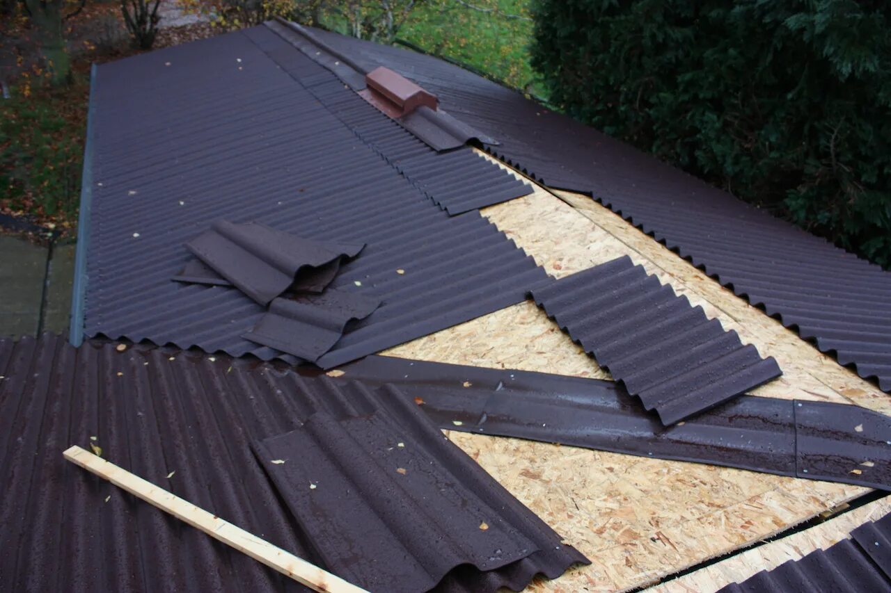 ондулин технониколь. крыша под ондулин. технониколь под ондулин. ондулин на контробрешетка.