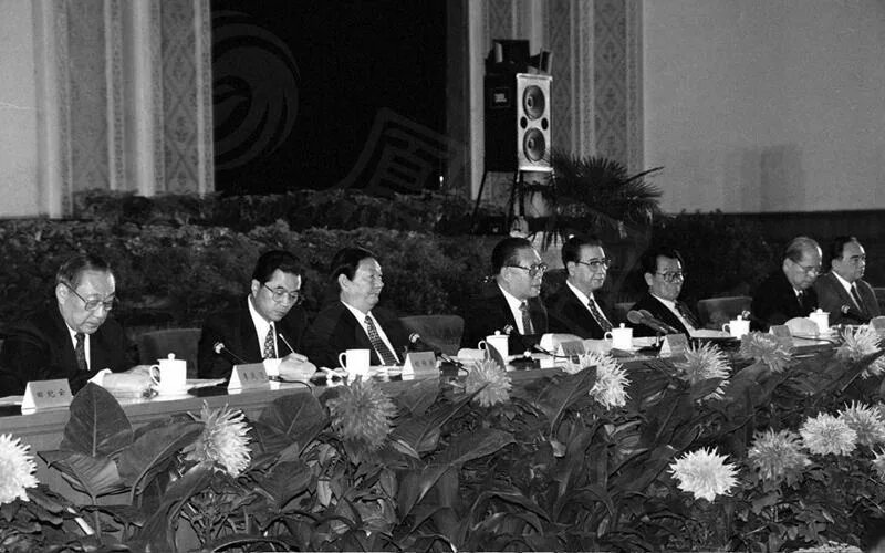 Цк кпсс брежнев. Цк расширен. Верховный совет рсфср 1940 годы. 19 партийный съезд в октябре 1952. 1992.