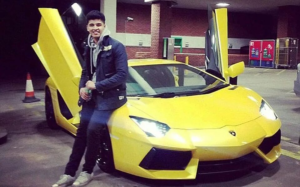 мамишев ламборгини. парень на ламборджини. акбар юсупов. представитель золотой молодежи 5 букв. представитель золотой молодежи 5 букв.