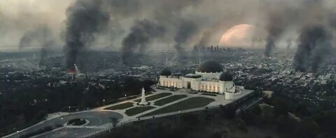 Падение луны трейлер
