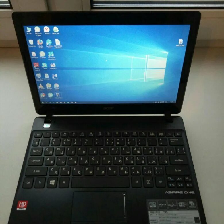 Aspire one 725