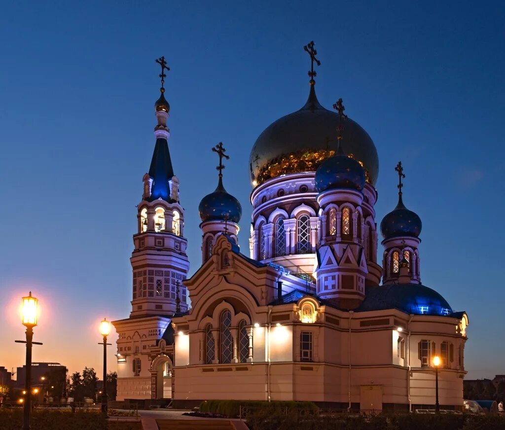 Кафедральный собор омск. Успенский кафедральный собор. Храмы города омска. Храмы города омска. Кафедральный собор омск.