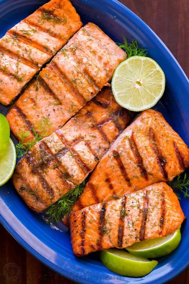 Семга на гриле. Форель радужная стейк. Форель радужная на гриле. Форель запеченная в духовке. Как приготовить форель на гриле.