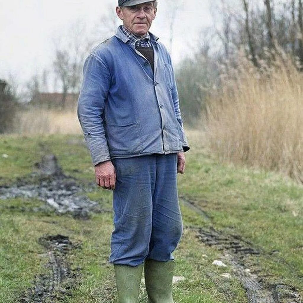 Русская красавица. Стиль кантри в одежде. Деревенская одежда. Колхозный стиль в одежде. Деревенские люди.