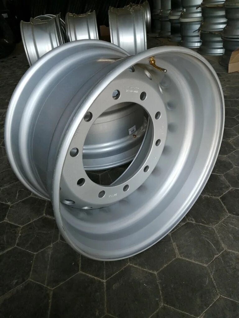 5 10/335 d281 et135 srw. 75*22. 5. Диск r22. 75х22.