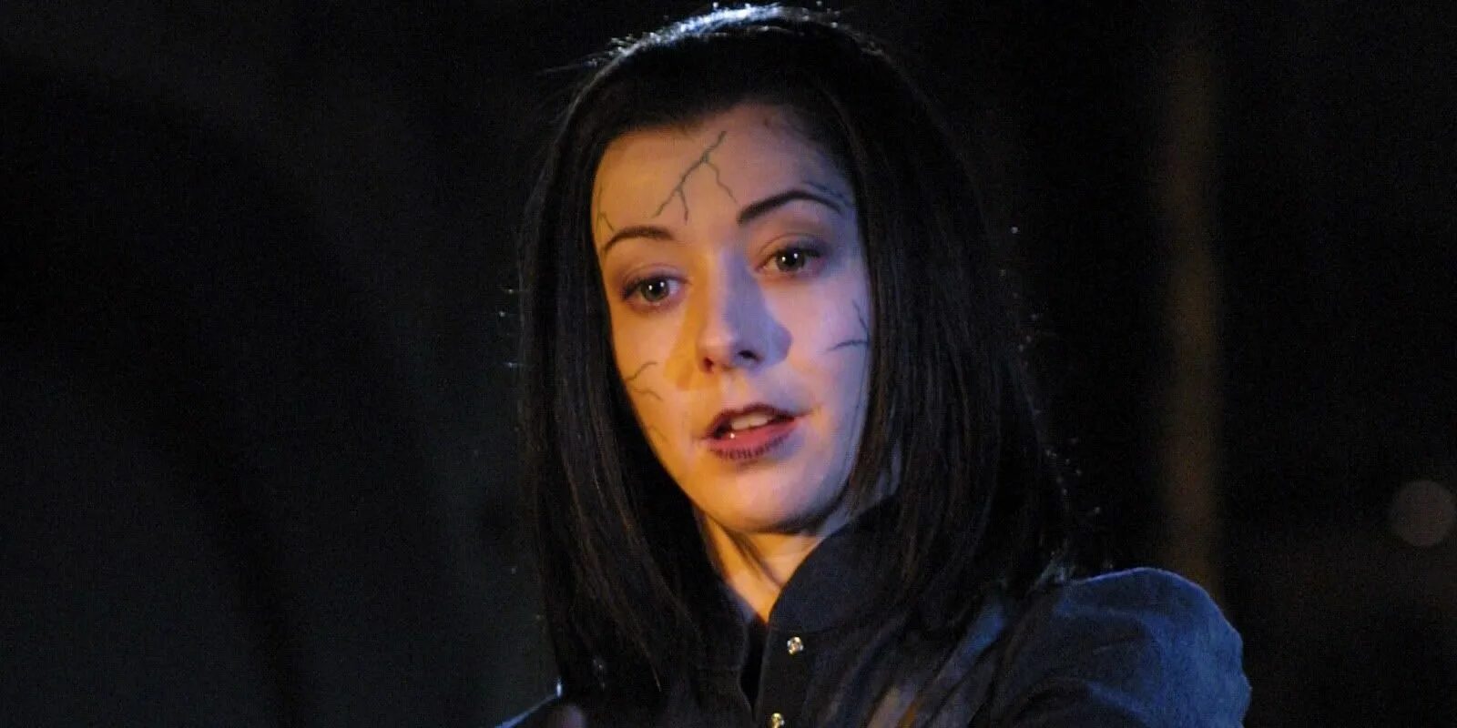 10 королевство болотная ведьма. Сара гуд салем. Алекс кингстон открытие ведьм. 10 ведьм. Салем сериал мэри и титуба.