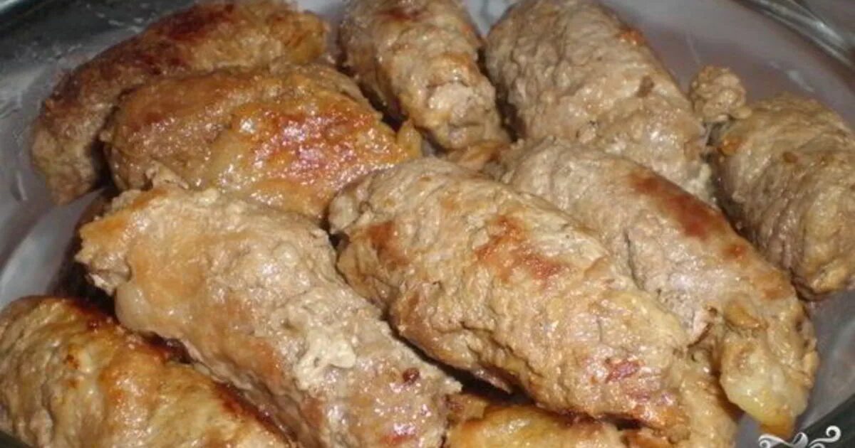 Мясные пальчики рецепты фото. Мясные пальчики, крученики. мясные пальчики из свинины. мясные рулетики пальчики. мясные пальчики с черносливом.