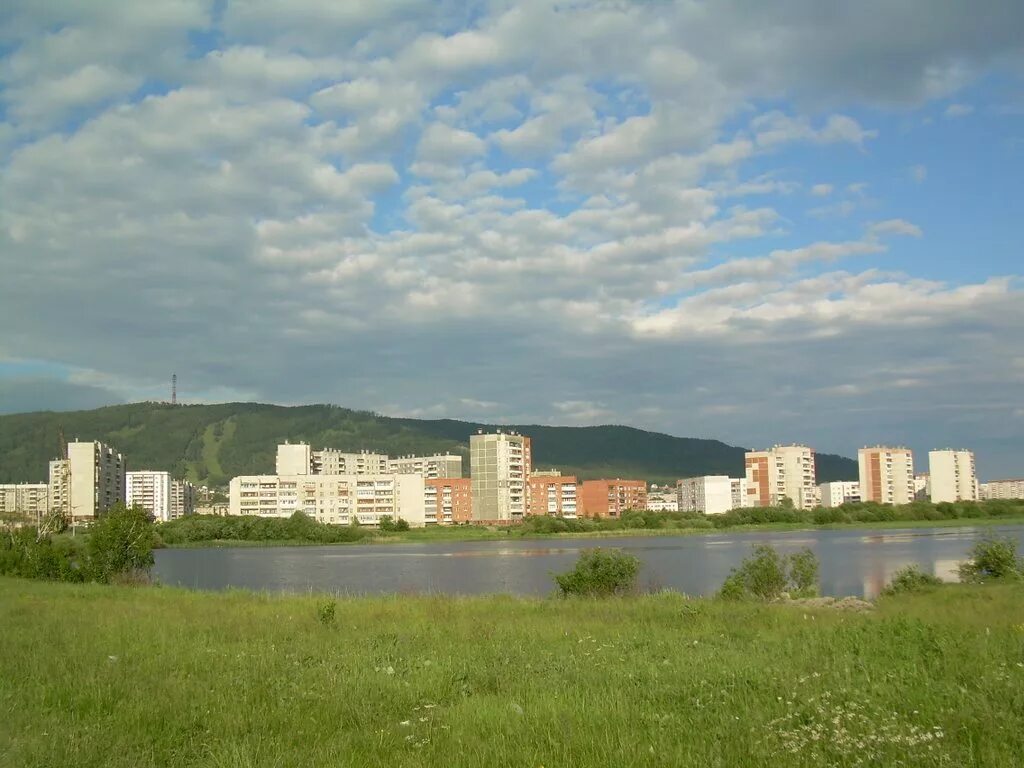 Сайт г миасс. Город Миасс Челябинская область. Миасс центр города Челябинская область. Река Миасс Комарово. Миасс Южный район.