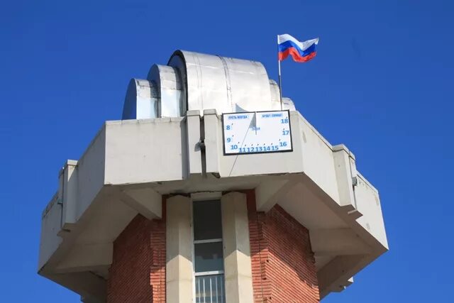 Концертный зал дворец творчества детей и молодёжи ульяновск. Ддм озерск. Дтдим здание озерск. Ддм озерск официальный сайт. Дворец дтдим.