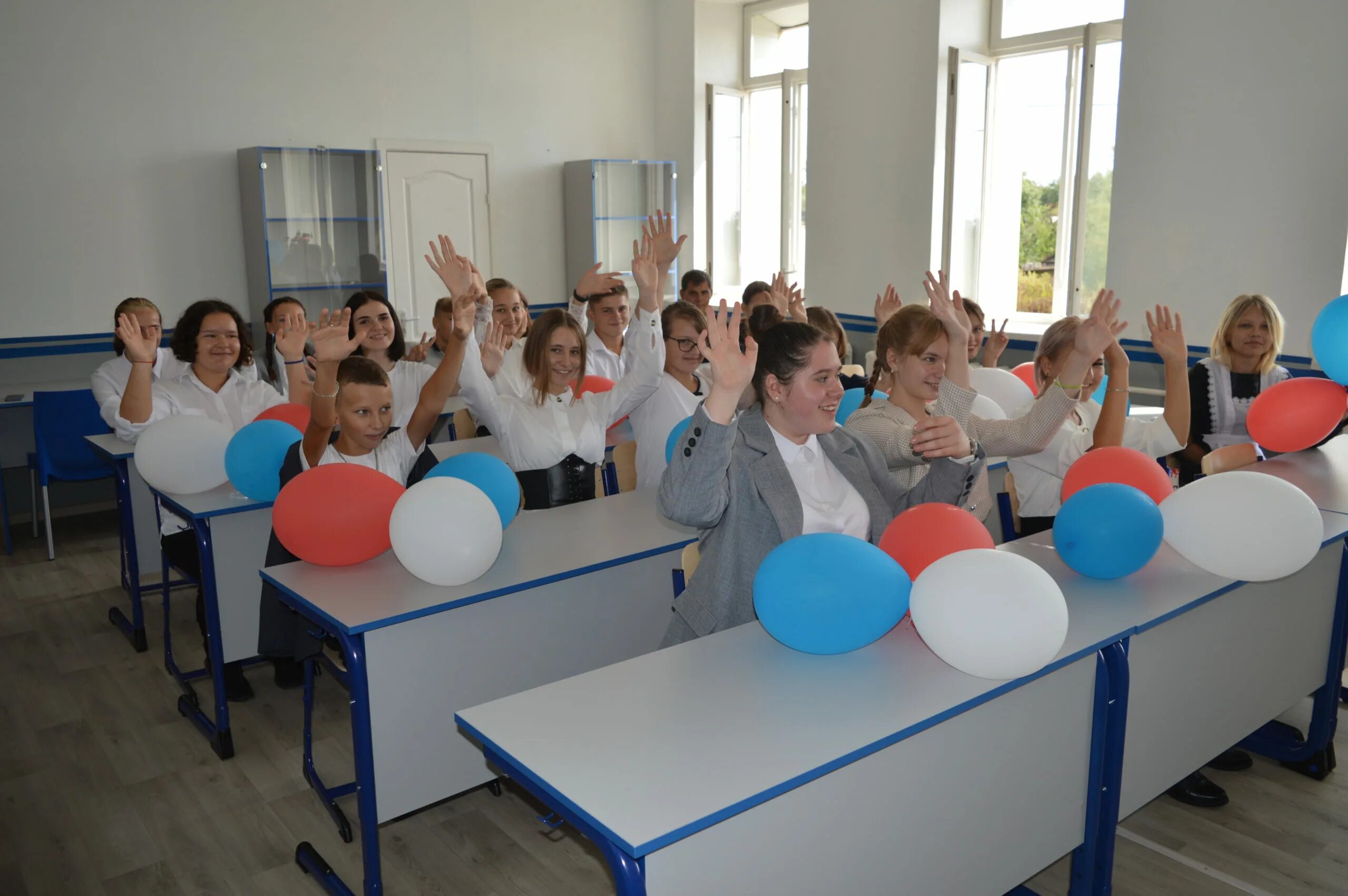 калининская школа имени м к чупилко. чебурашка 2023. калининская школа имени м к чупилко. вечкенинская сош мордовия. мой район краснoгвардейский выставка рисунков.