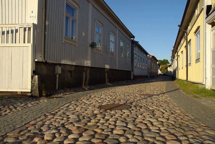Село галашки. Улица мостовая орел. Мостоотряд коломна. Булыжная мостовая санкт петербург. Англия булыжная мостовая.