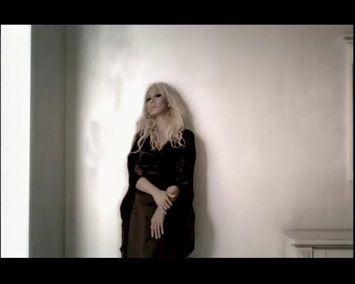 Повалий бывший минус. Таисия повалий фото в молодости в купальнике. Анастасия повалий. Повалий песни одолжила. Наедине со всеми таисия повалий.