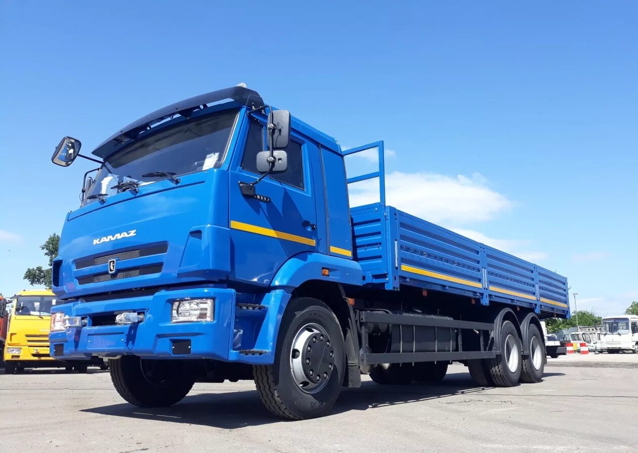 Камаз 65117. Бак камаз 65117. Камаз 65117-6052-48. Бак камаз 65117. Камаз 65117 бортовой.