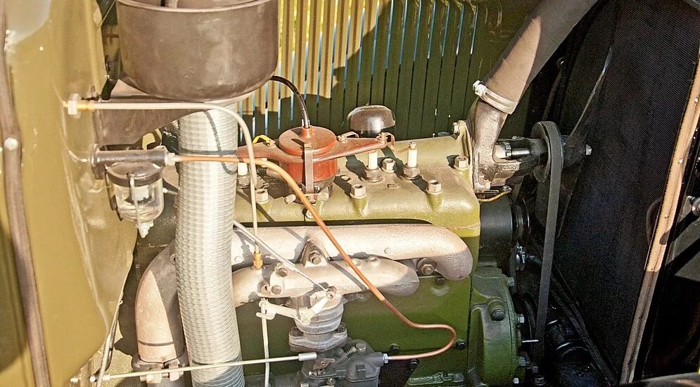 Номер 380 "Легендарные советские автомобили" ГАЗ-А В 1929 году советское правите