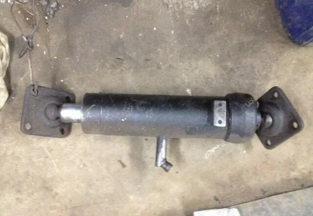 Цилиндр подъема кузова урал 5557. Гидроцилиндр подъема кузова урал 5557 некст. Цилиндр подъема кузова урал 4320. Гидроцилиндр подъема прицепа камаз 3-х штоковый нефаз. Гидроцилиндр урал 5557.