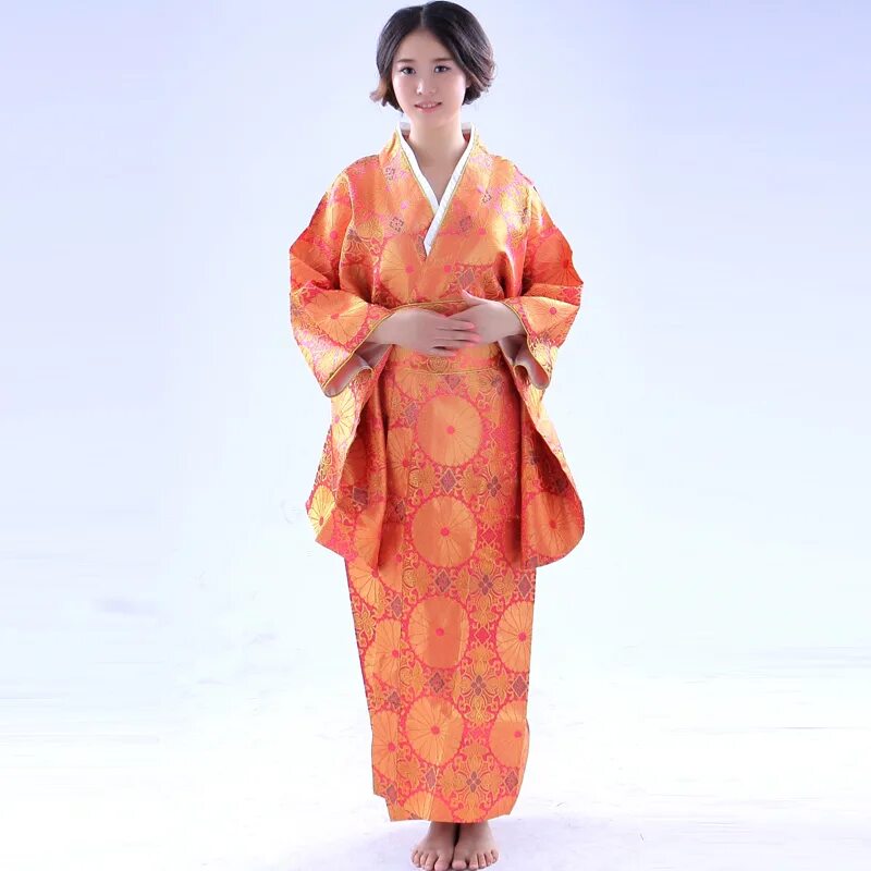 оранжевое кимоно женское. самурайский костюм. недорогое кимоно. традиционное японское кимоно. хон фурисодэ.