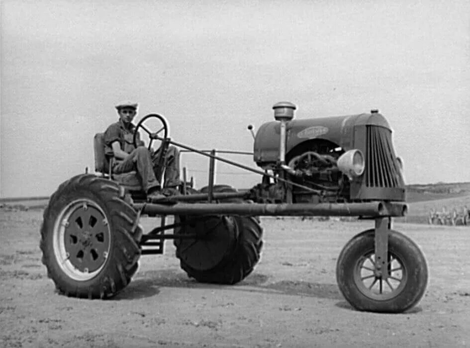 Колесный трактор 1939. Винтажные трактора. Holt (тракторы). Немецкий трактор 1936.