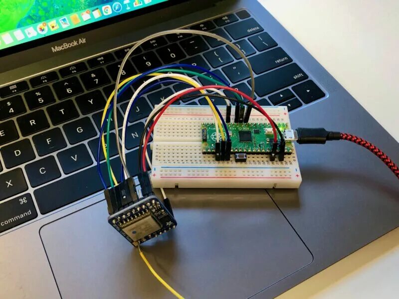RP2040 - первый микроконтроллер от Raspberry Pi