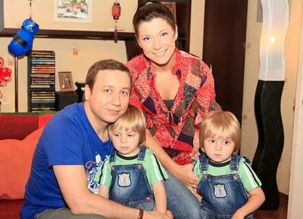 Сколько лет косте из ворониных