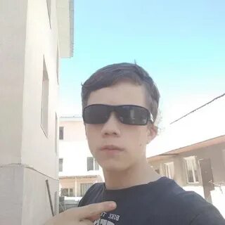 Коля левый