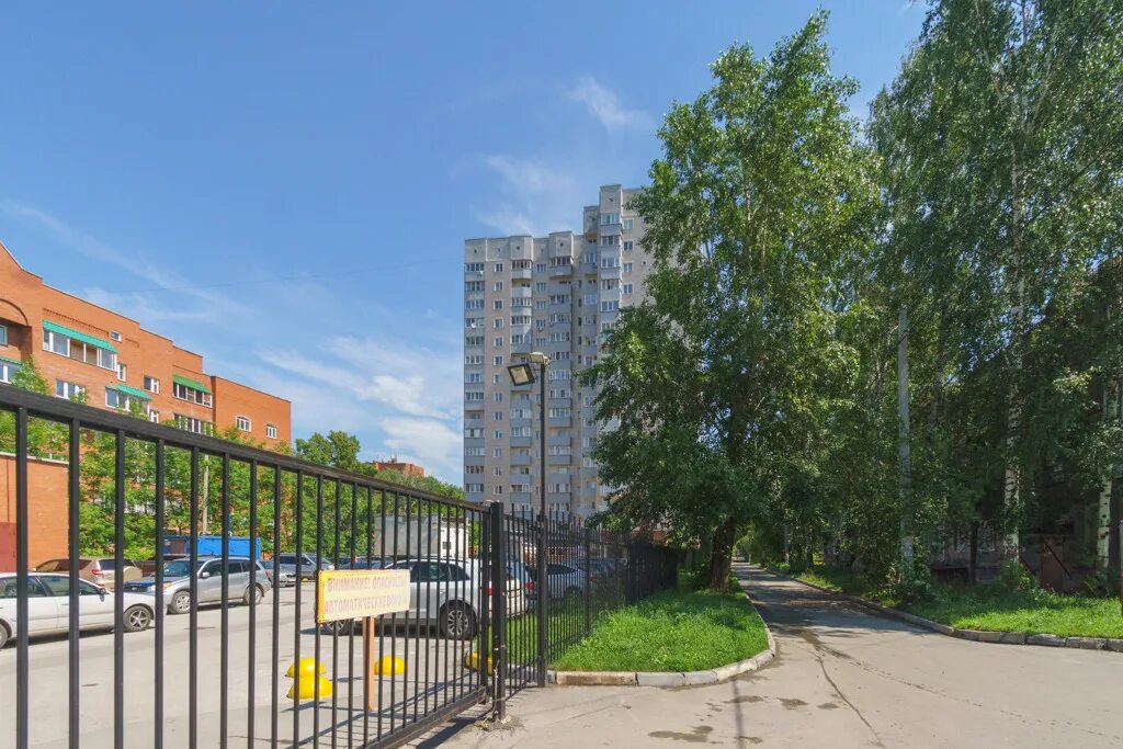 Дмитрия донского 26/1 новосибирск. Дмитрия донского 25 новосибирск. Новосибирск улица дмитрия донского 26/1 александрия. Новосибирск улица дмитрия донского 26/1 александрия. Донского 26 1 новосибирск.