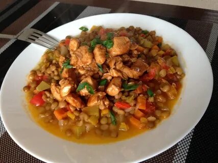 Чечевица с мясом и овощами