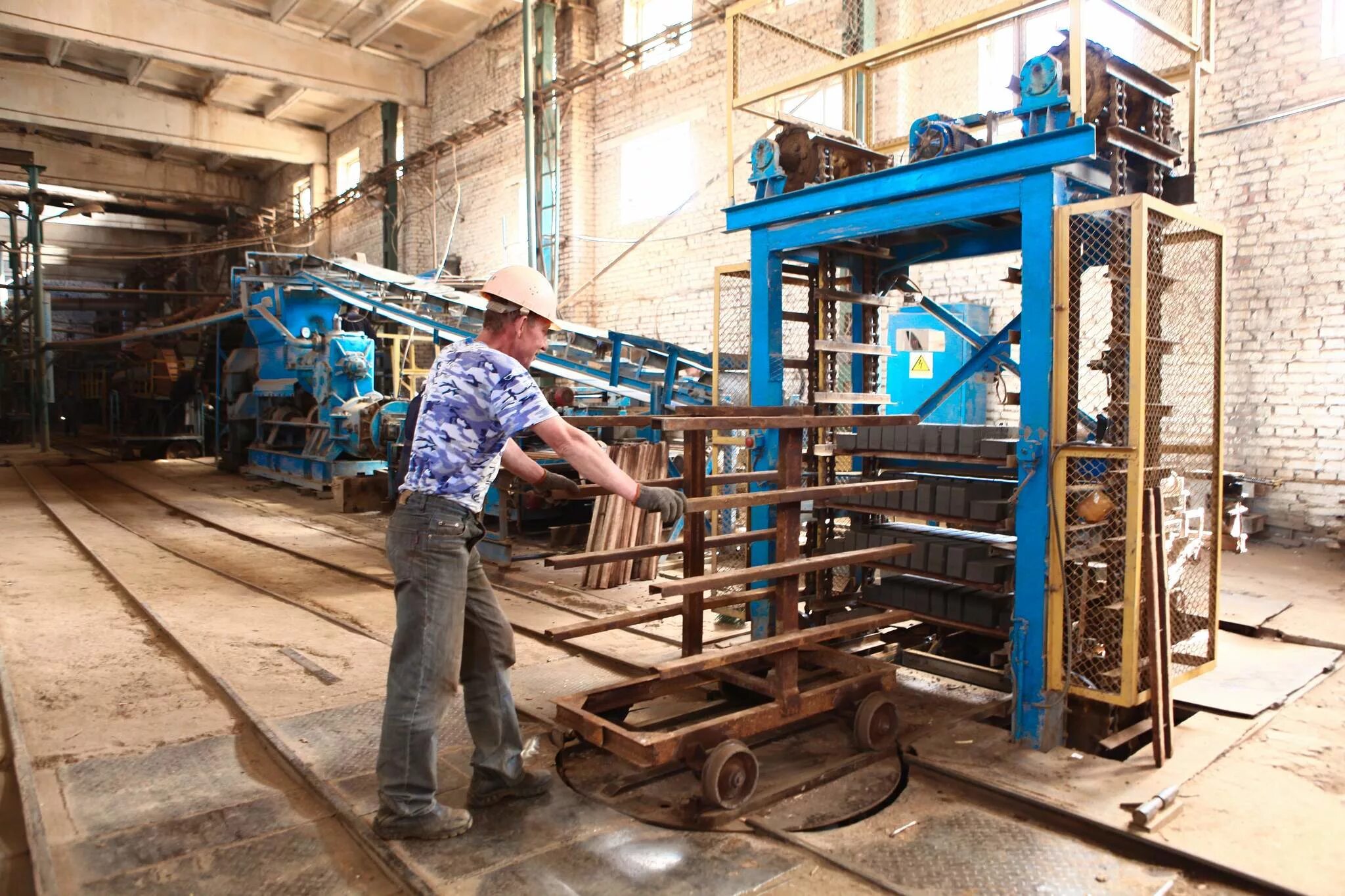 кирпичный завод ядрин. клинкерная брусчатка 2 сорт. ядринский кирпичный завод. арбижил кирпичный завод. кирпич м125 f100.