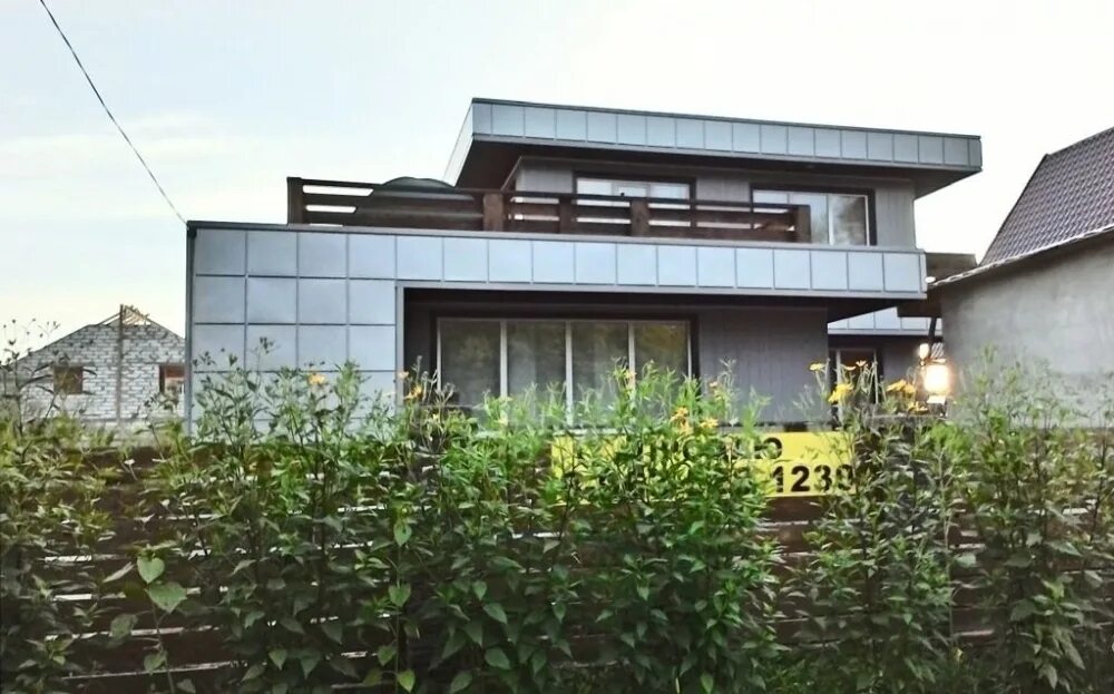 Экодом саймона дейла жилище хоббита. Странный домик. Продается необычный. Доь футоро новая зеландия. Торговый павильон дизайнерский.