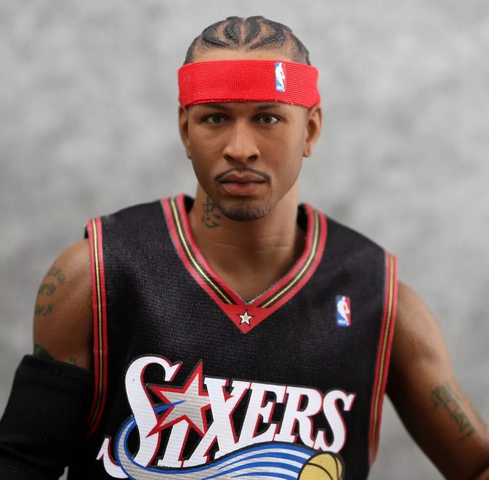 Allen iverson. Аллен Айверсон. Iverson баскетболист. Аллен Айверсон фото. Аллен Айверсон рост.