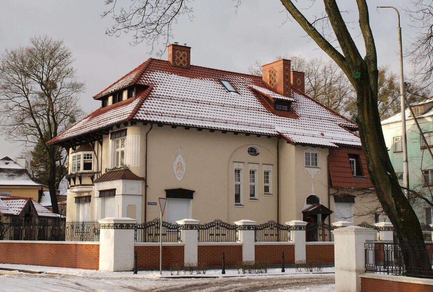 Виллы калининграда на карте. Немецкий квартал в калининграде амалиенау. Квартал амалиенау калининград. Виллы амалиенау калининград. Немецкий квартал в калининграде амалиенау.