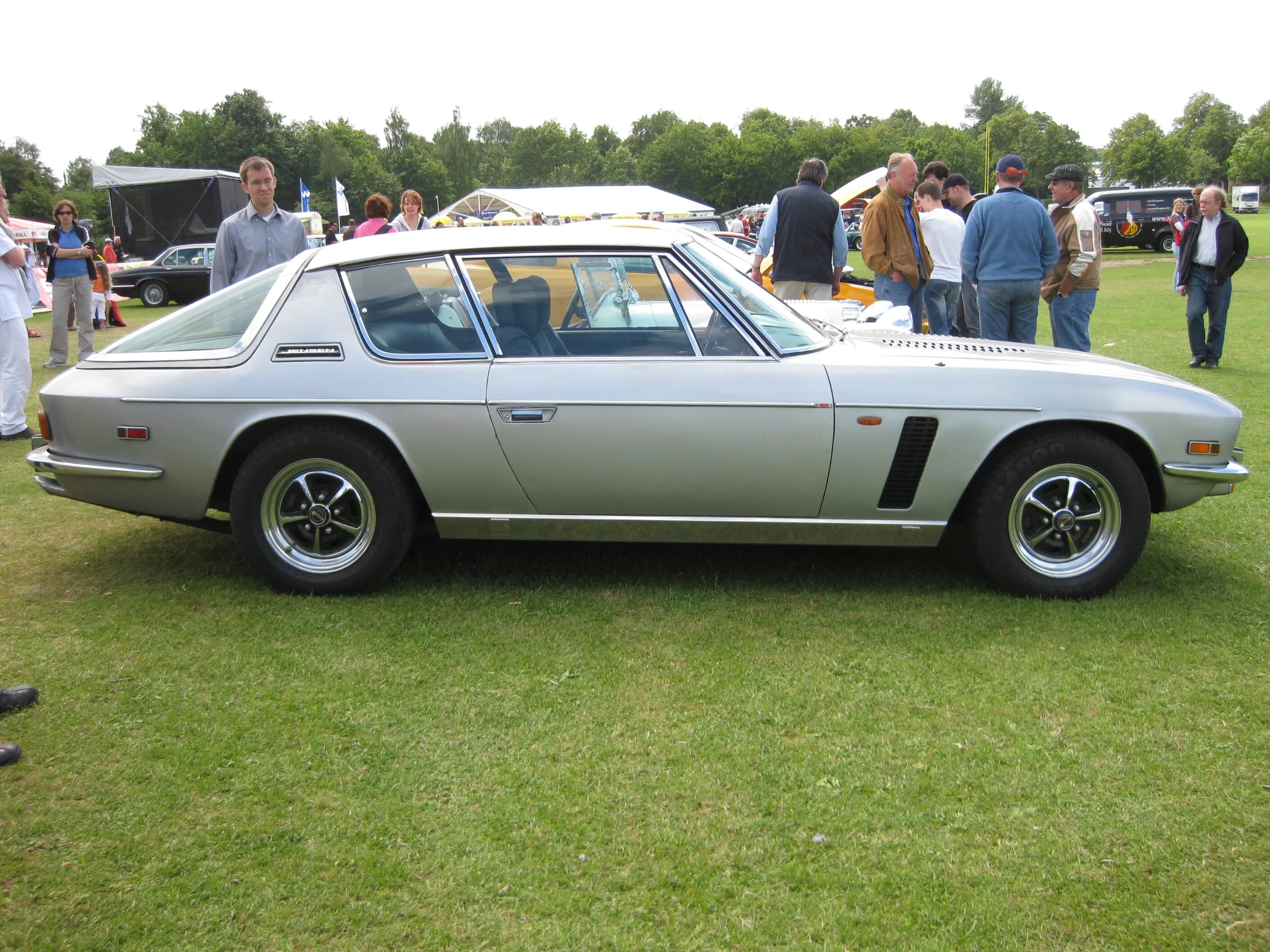 Jensen interceptor. Jensen interceptor 1971 летти. дженсен интерцептор. jensen interceptor форсаж. jensen interceptor 1971 форсаж 6.