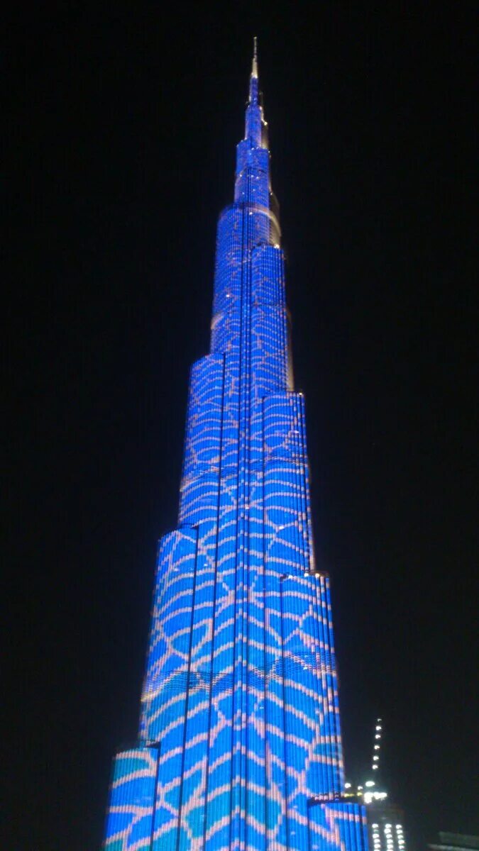 Дубай Бурдж Бурдж-Халифа. Высота Бурдж Халифа в Дубае. Бурдж Халифа 2005. Бурдж Халифа этажи. Бурдж халифа сгорела