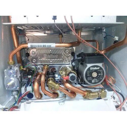 Газовый котел Vaillant ATMOTEC Pro 240/3-3. Vaillant газовый котел двухконтурный 240. Теплообменник Vaillant ATMOTEC Pro 240/3-3. Vaillant газовый котёл двухконтурный 24 КВТ. Атмо тек про